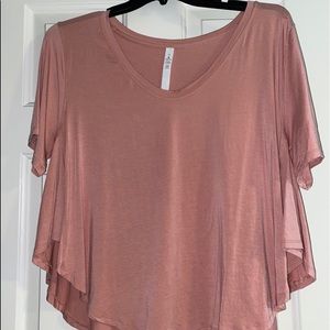Lululemon High Low Flow Top